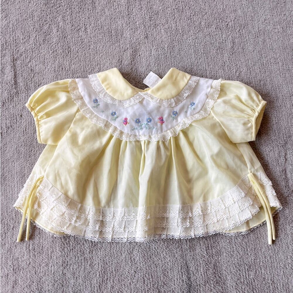 Vintage 70s Baby Girl Blouse Yellow Ruffle Collar Size 18M Floral Embroidered Du